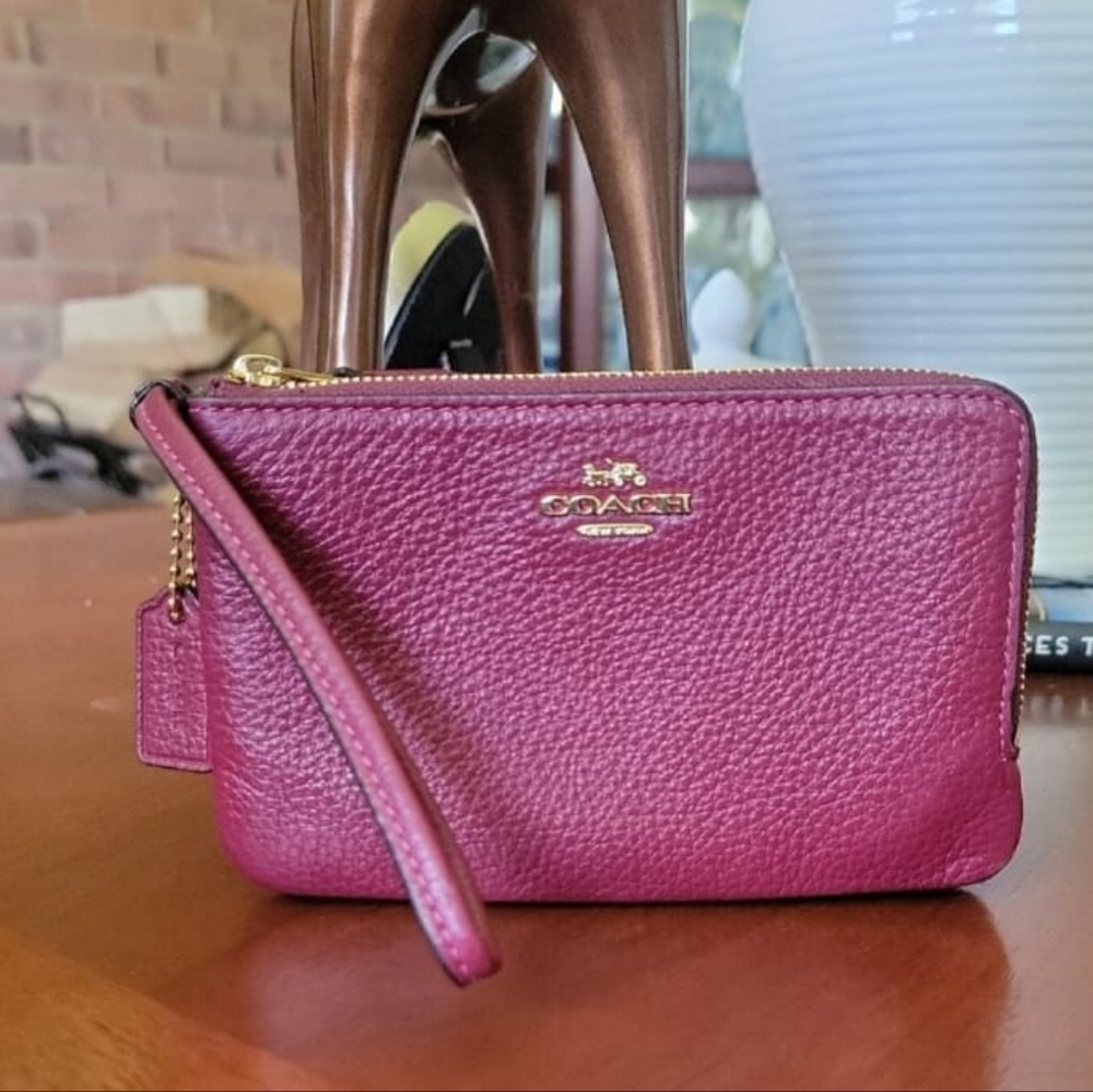 Coach Leather wallet burgundy